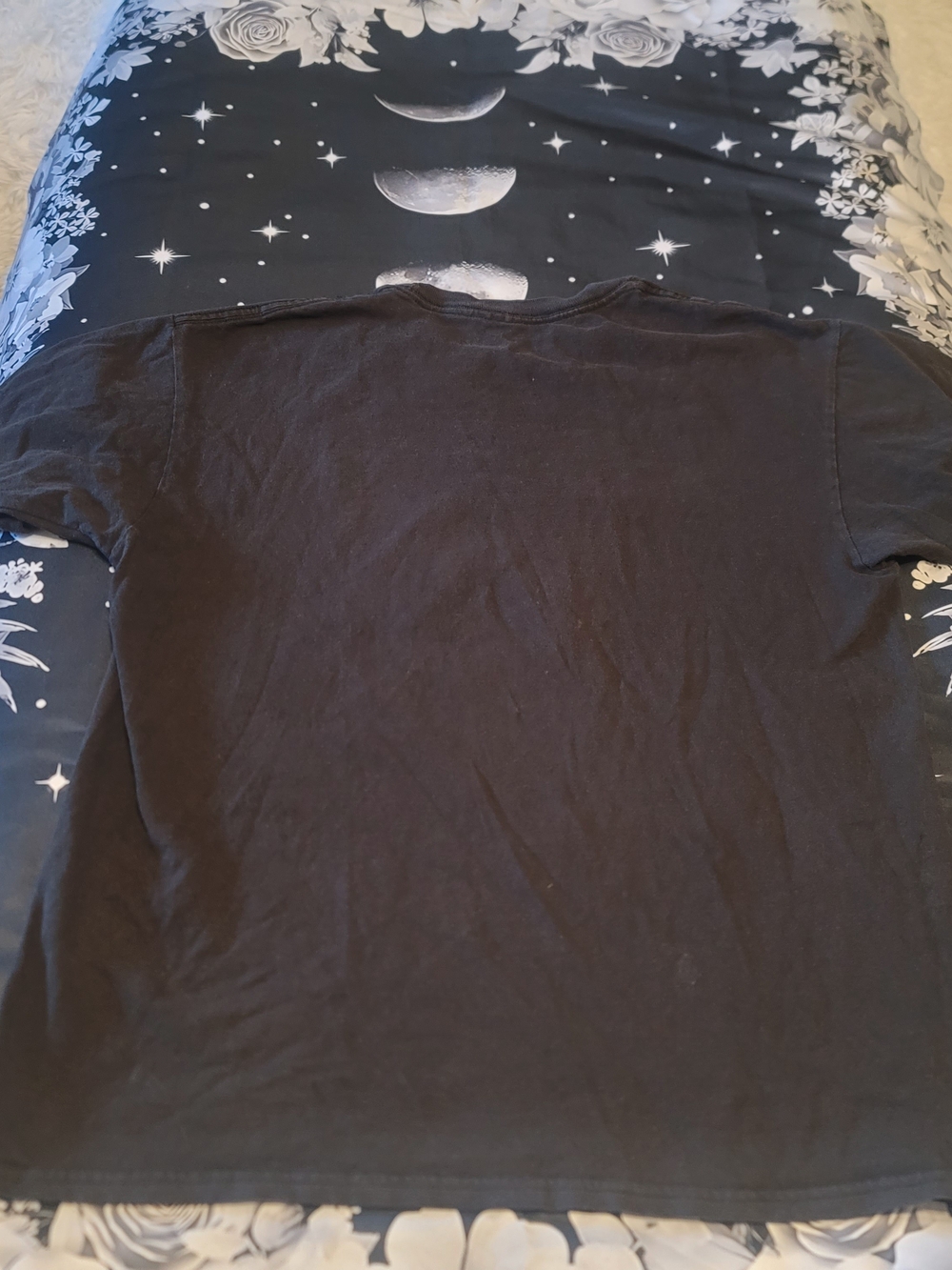 Fortnite Black Tee with Red Robot Graphic Boys Size Large - Picture 4 of 4